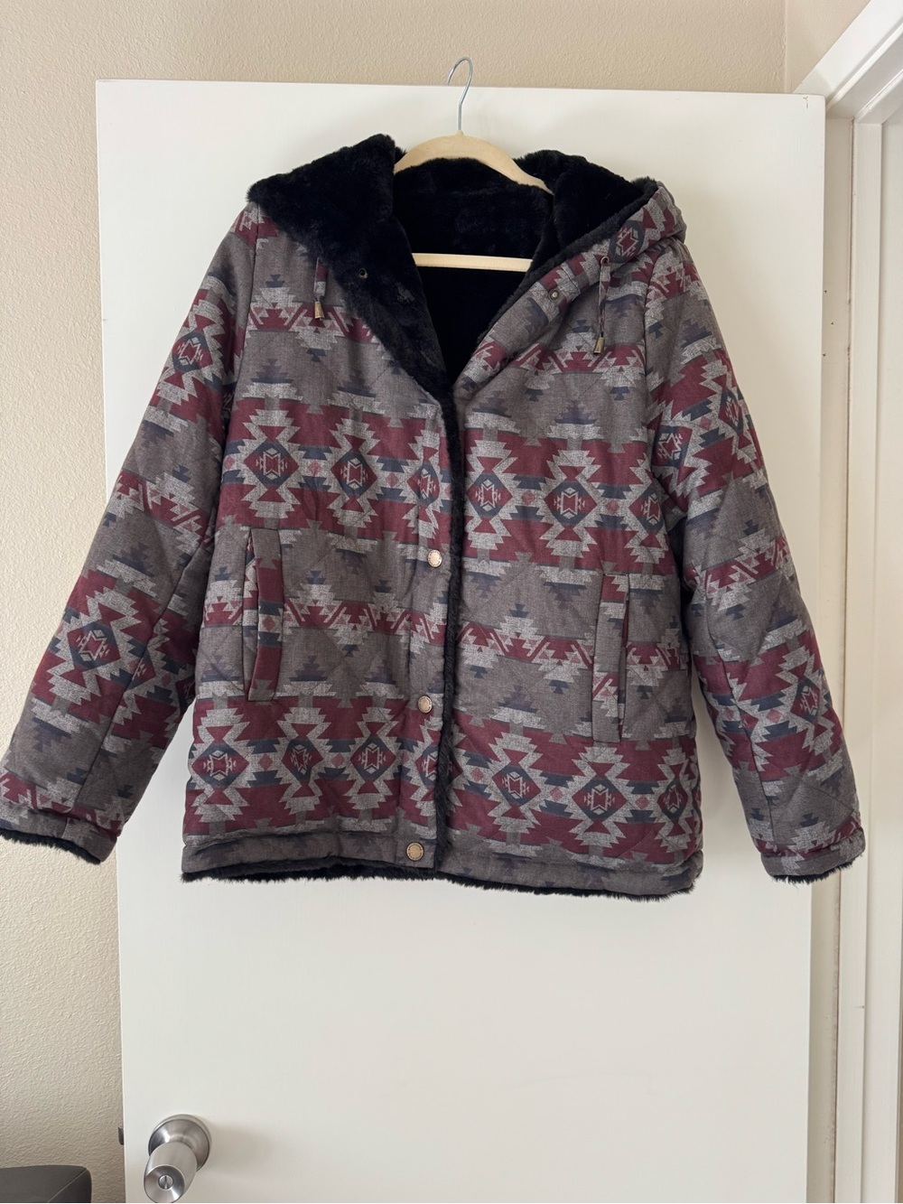 Pendleton Hooded Aztec Puffer Jacket - Gray & Burgundy